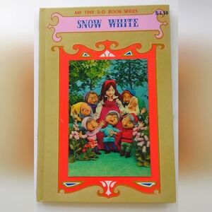 Vintage Snow White 3D Hardcover Book -My Tiny 3D Book series